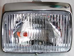 ΕΜΠΡΟΣΘΙΟ ΦΑΝΑΡΙ HONDA GLX 50/90cc